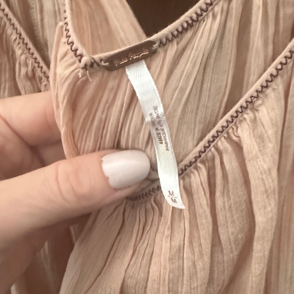 Flowy Blush Pink Long Sleeve Dress - Picture 2 of 6